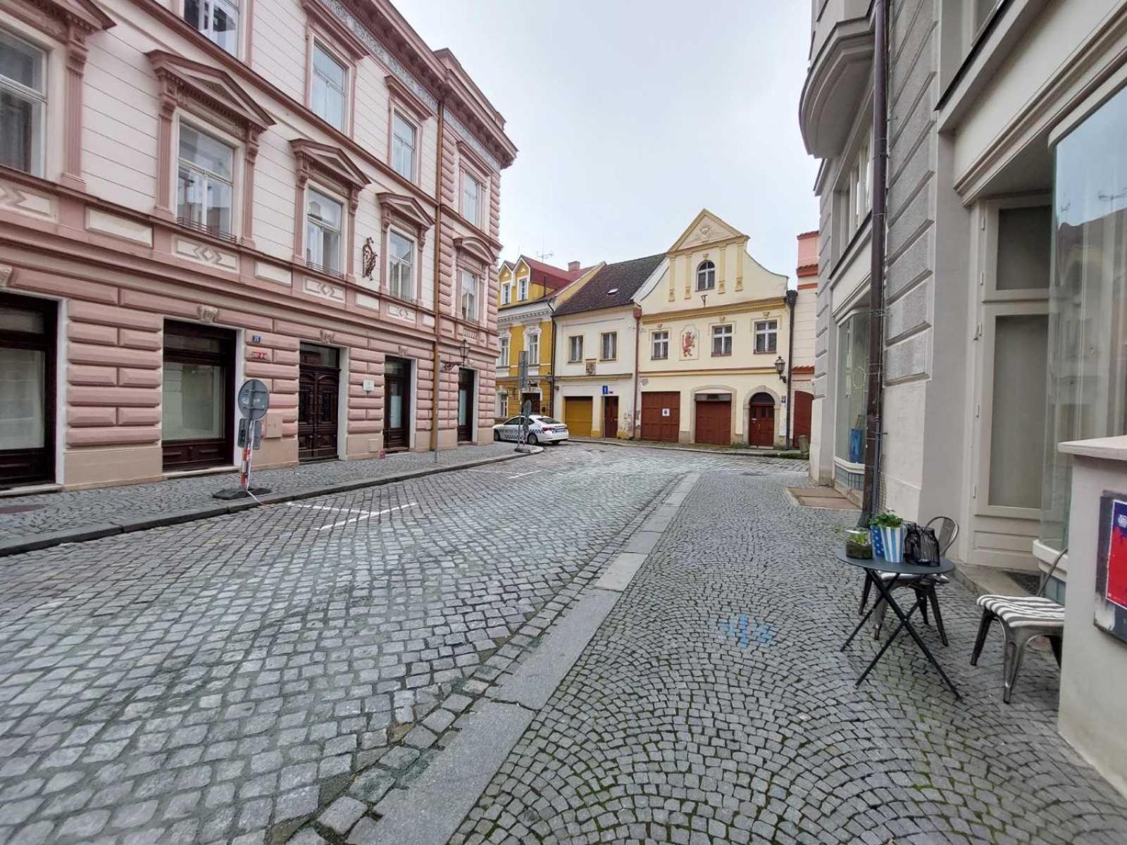 Byt 2+Kk Na Velkem Namesti Hradec Králové Exterior foto